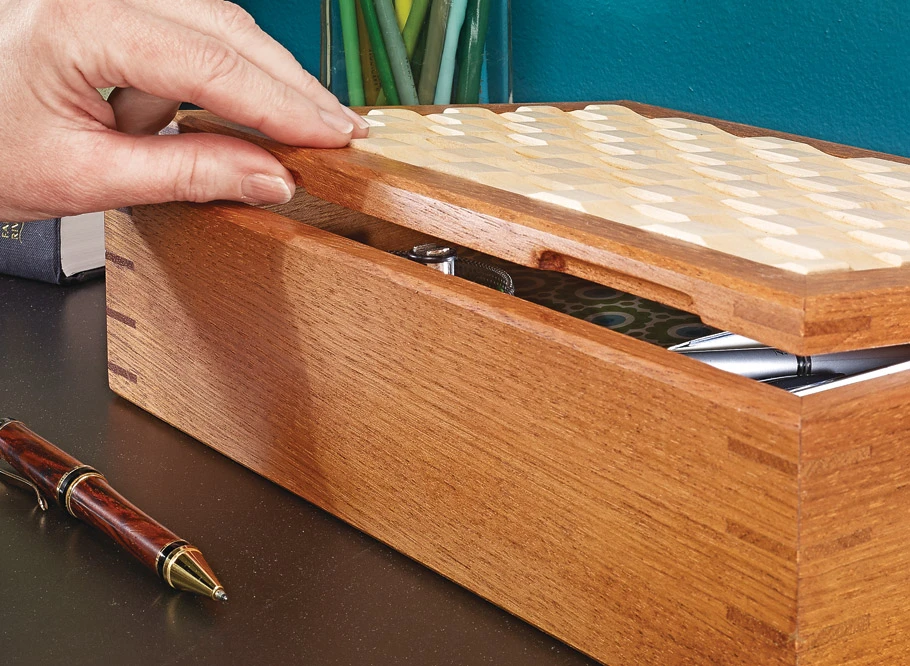 Scalloped-Lid Box 5 Scalloped-Lid Box - Image 3