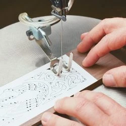 Scroll-Sawn Jewelry Box 8 Scroll-Sawn Jewelry Box -WARCO SHOP detail1 hd 299