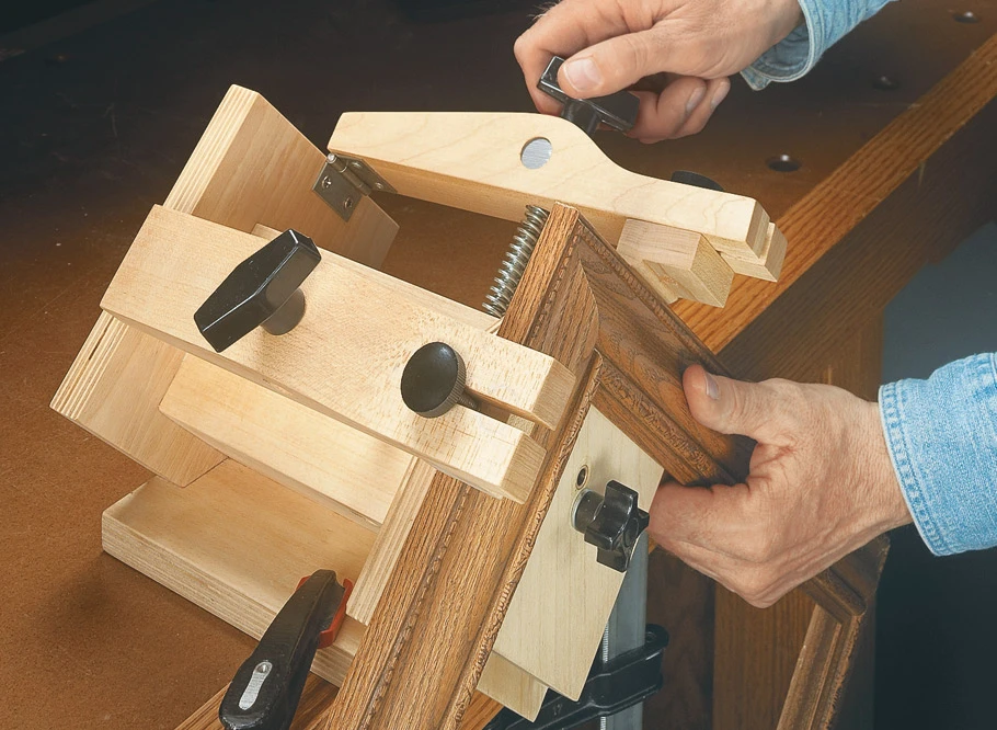 Shop-Made Miter Vise 5 Shop-Made Miter Vise - Image 3