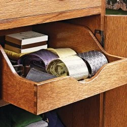 Gentleman's Dresser 22 Gentleman's Dresser -WARCO SHOP detail2 hd 167