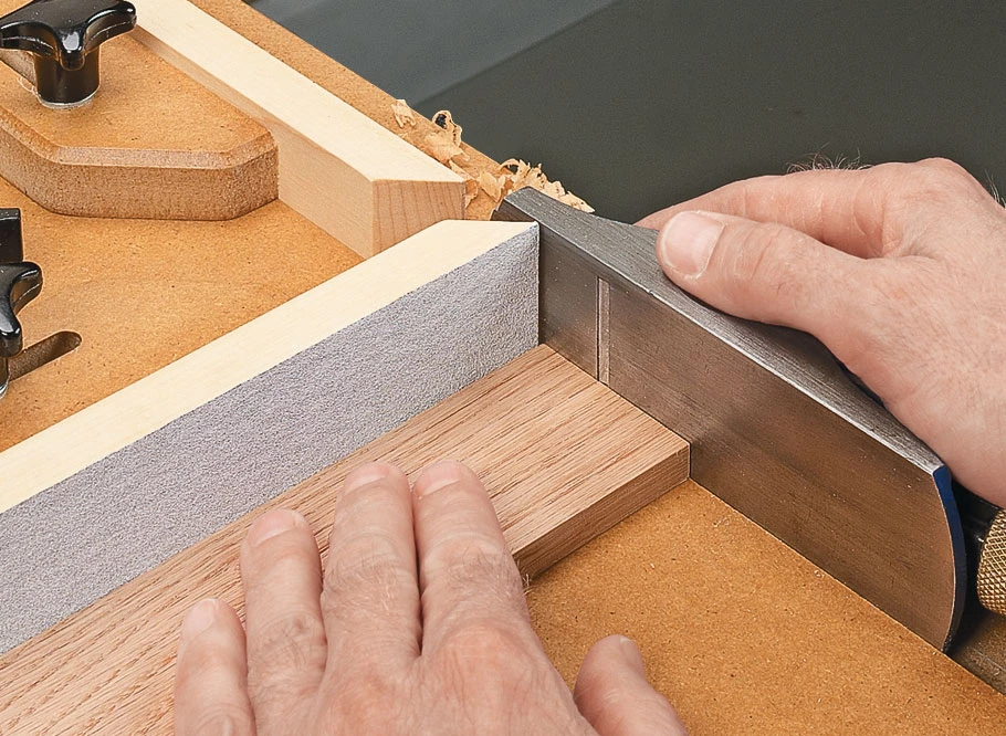 Shop-Made Shooting Board 6 Shop-Made Shooting Board - Image 4