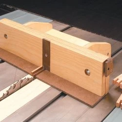 Carpenter's Toolbox -WARCO SHOP detail2 hd 375