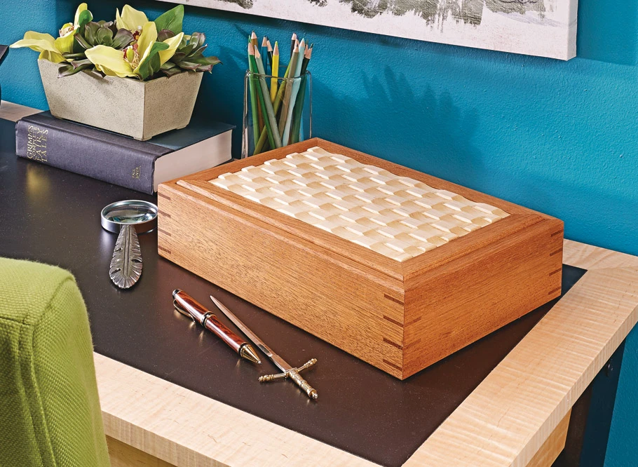 Scalloped-Lid Box 3 Scalloped-Lid Box