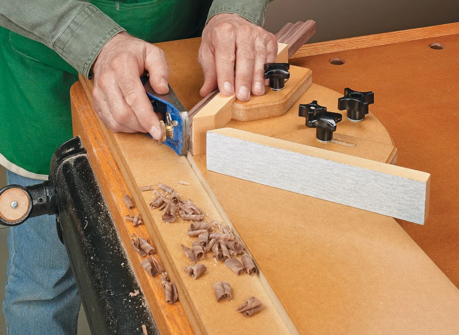 Shop-Made Shooting Board 3 Shop-Made Shooting Board