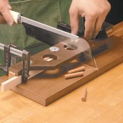 Adjustable Pull Saw Miter Box